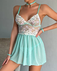 Embroidered mesh stitching sexy nightdress with neck and hand four-piece set
