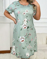 Plus Size Heart Print Short Sleeve Nightdress