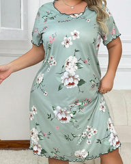 Plus Size Heart Print Short Sleeve Nightdress