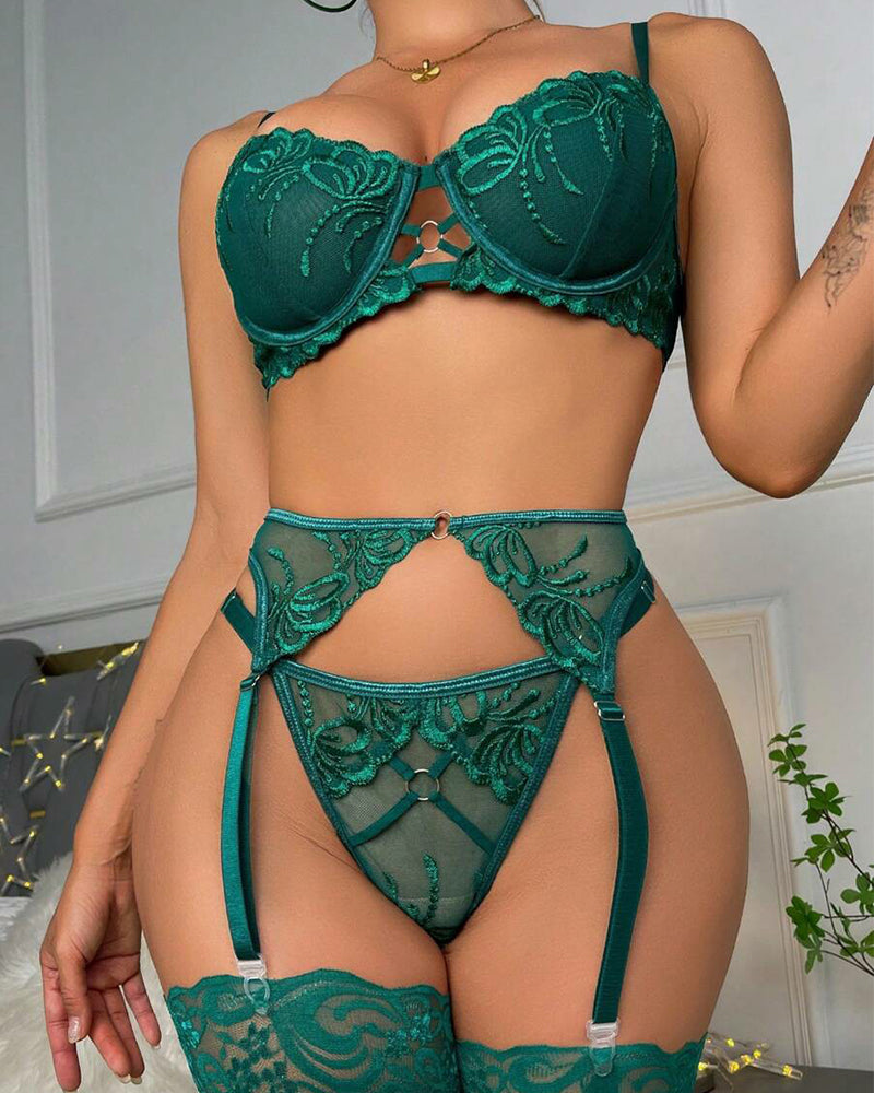 Embroidery Mesh Ring Linked Garter Underwire Lingerie Set