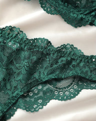 Floral Lace Sexy Lingerie Two-Piece Set, Romantic Underwire Bandeau Bra & Scallop Trim Thong