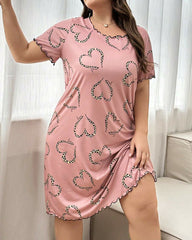 Plus Size Heart Print Short Sleeve Nightdress